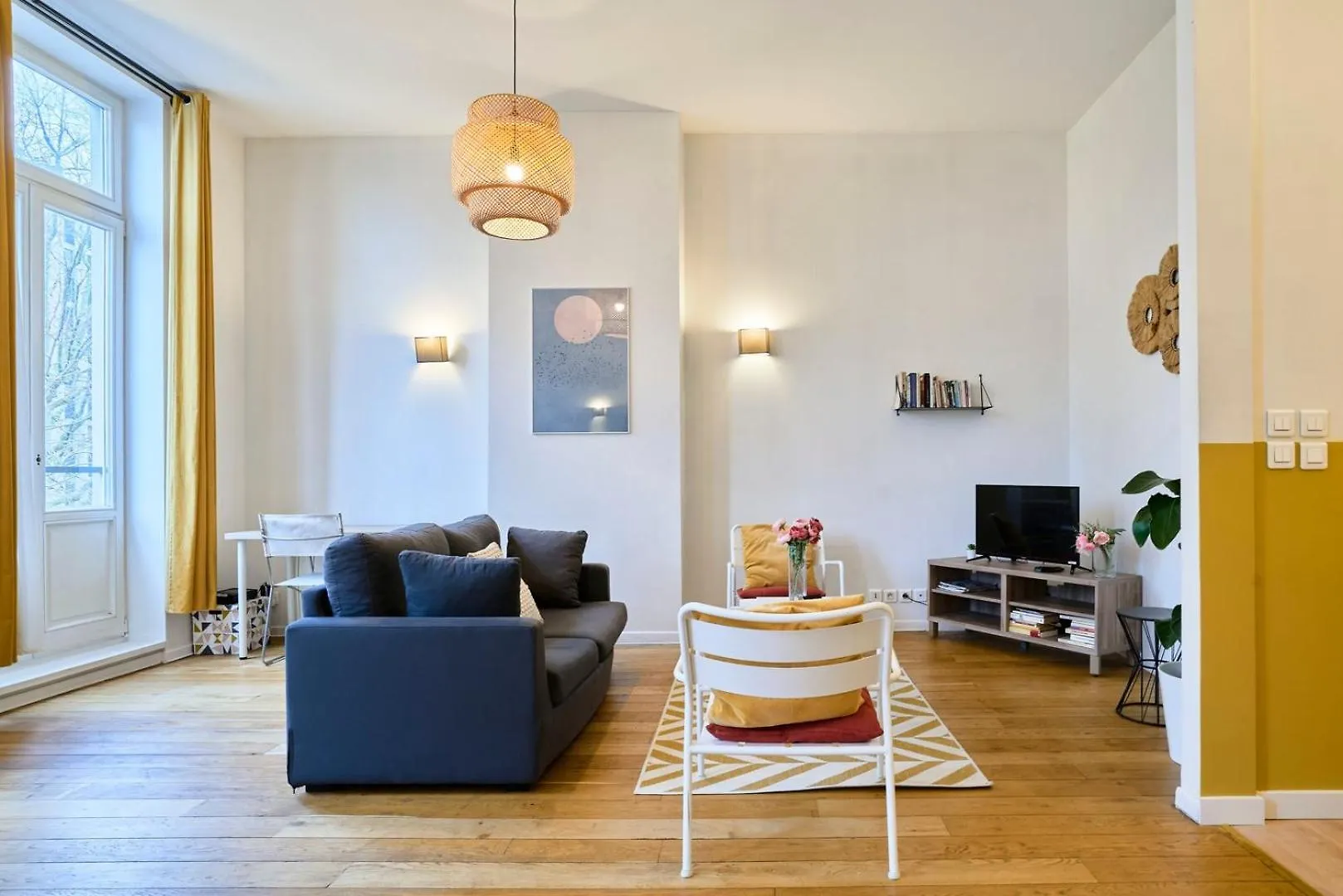 Charming Flats On The Grand Boulevard ليل